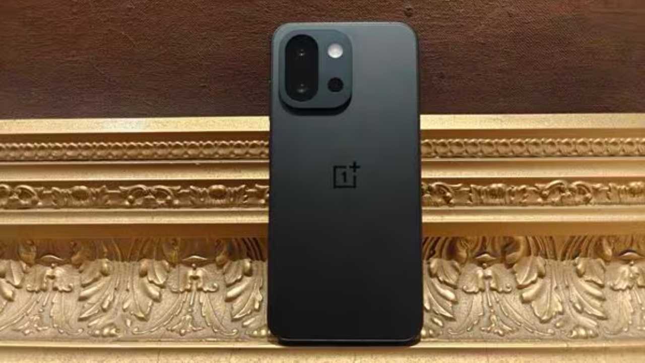 OnePlus 13s