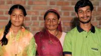 রংমিস্ত্রি থেকে ডাক্তার হওয়ার পথে দিনমজুর! NEET-এ নজর কাড়া সাফল্য যুবকের 