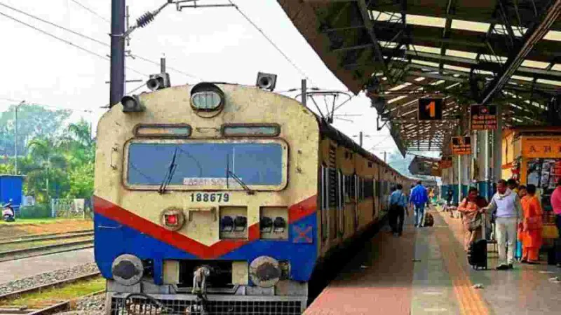 ২ আগস্ট অবধি বাংলায় বাতিল থাকবে বহু ট্রেন, দেখে নিন তালিকা