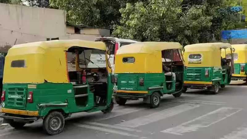 কলকাতায় সিএনজির দাম ঊর্ধ্বগতি, বৃদ্ধি পেল অটো ভাড়া! কত বাড়ানো হল?