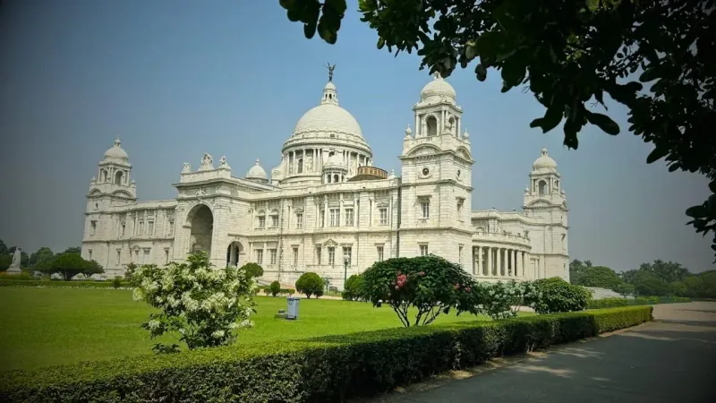 "বোমা মেরে উড়িয়ে দেওয়া হবে ভিক্টোরিয়া মেমোরিয়াল", মেল পেতেই আতঙ্ক কলকাতায়!