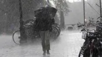 ঘনাচ্ছে দুর্যোগের মেঘ, ৩ জেলায় লাল সতর্কতা আবহাওয়া দফতরের 