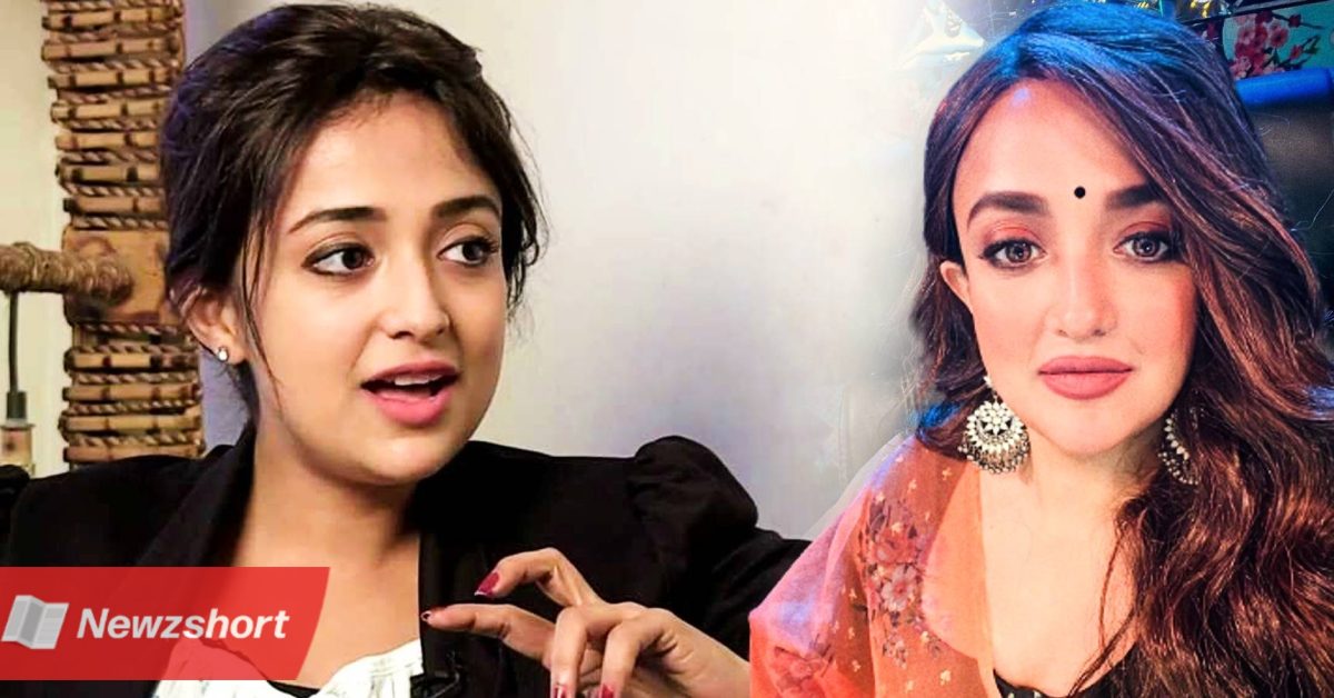 Monali Thakur