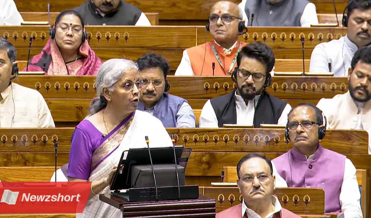 Nirmala Sitaraman giving Budget Speech