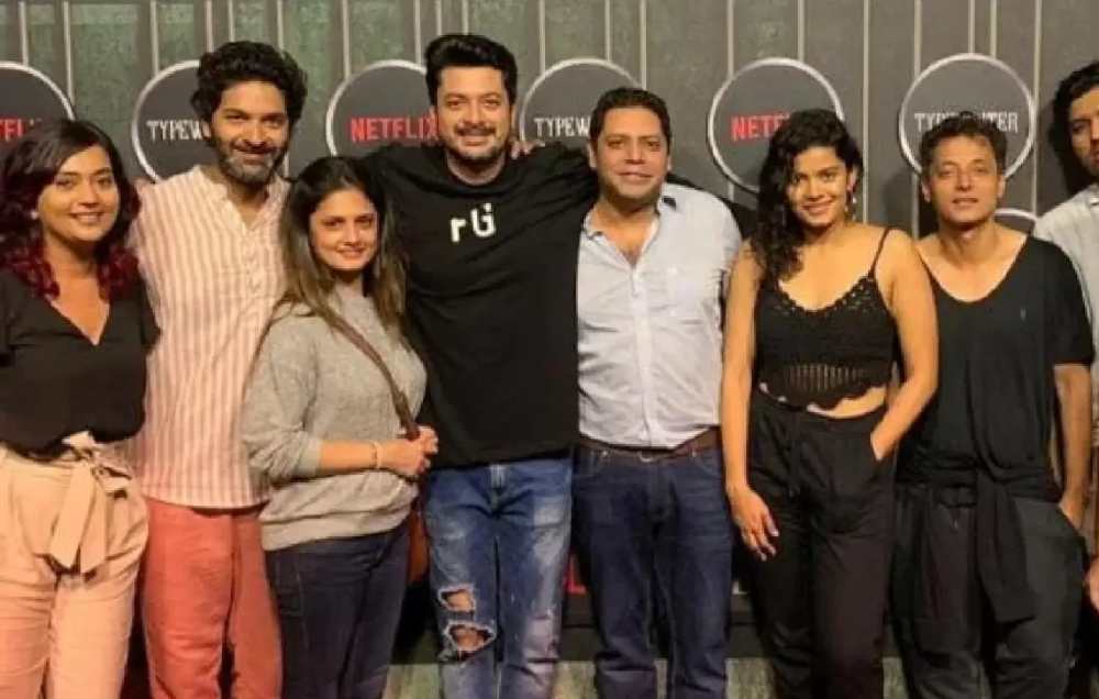 Jisshu Sentupta with Her Personal Assistant Shinal Surti and team