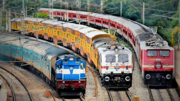 Indian Railway announces 5975 Puja Special Trains to tackle excess crowd