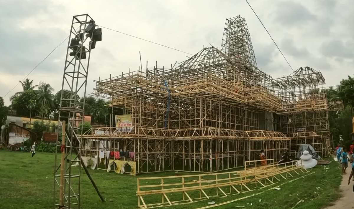 Jirat Sarbojanin Durgapuja Pandel like Ram Mandir