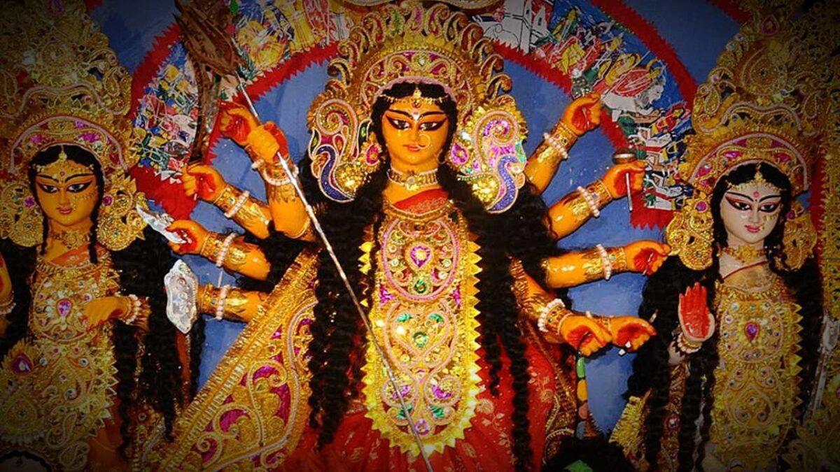 One Day Durgapuja at Burdwan where Puja Stats and ends on Same day