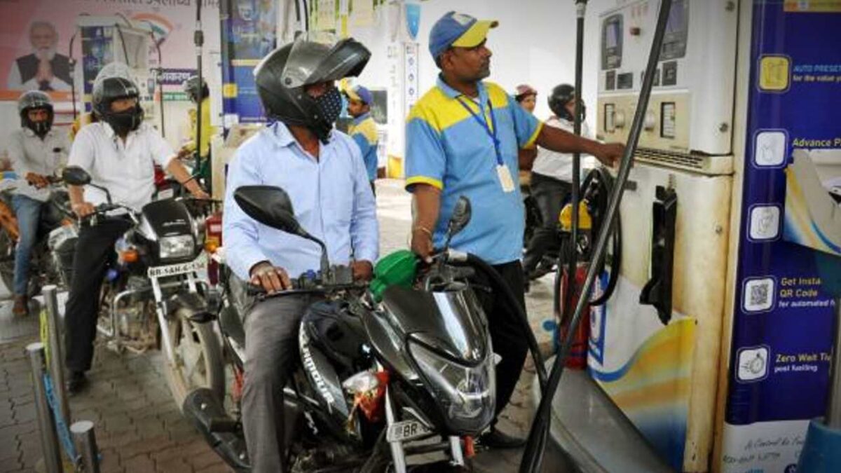 Petrol and Diesel Price might Decrease soon big update by Petrolium Minister