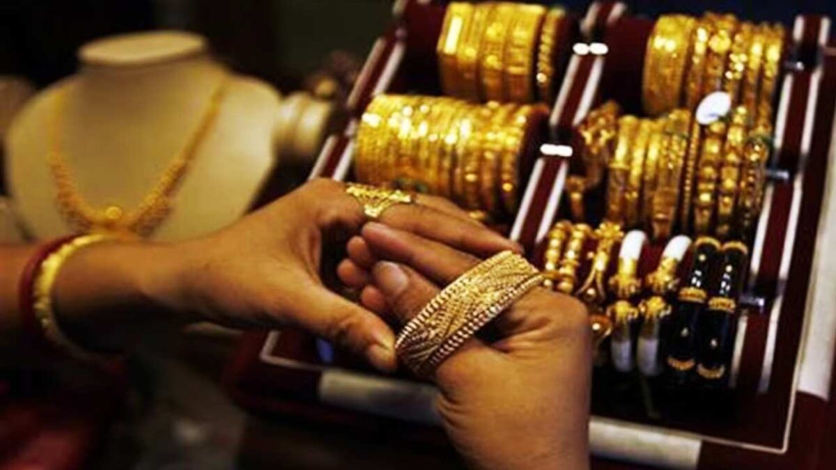 Gold Price Dropped again after Kalipuja See Gold and Silver Rates Today