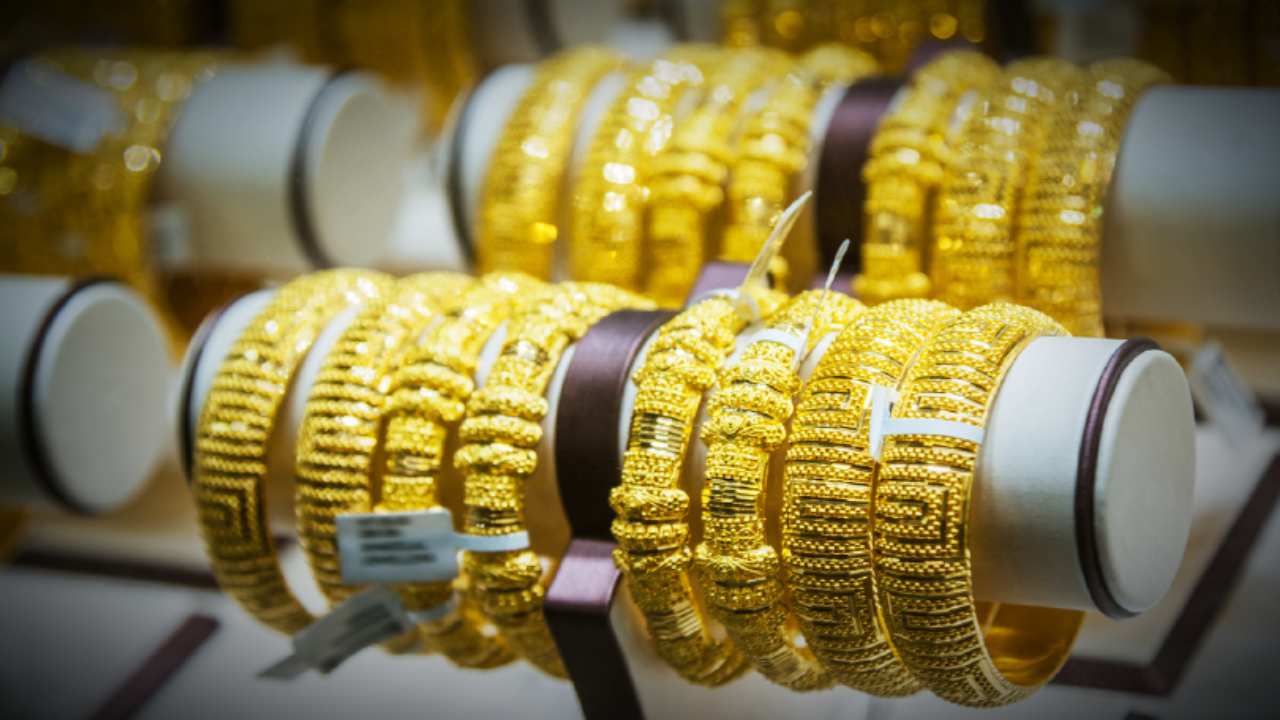 Gold Price hiked again amid Wedding Season See whats rate in your city today