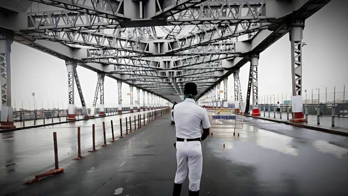 Howrah Bridge will be closed from Saturday see new route for traffic by kolkata police