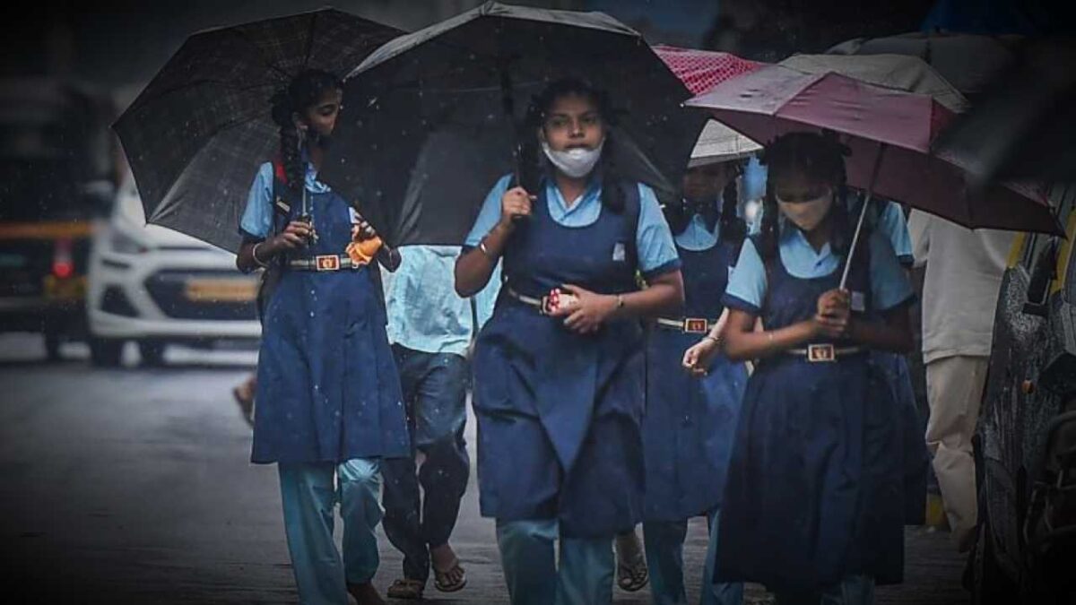 IMD issues Red Alert for Cyclone Fengal Chennai Schools declear Holiday