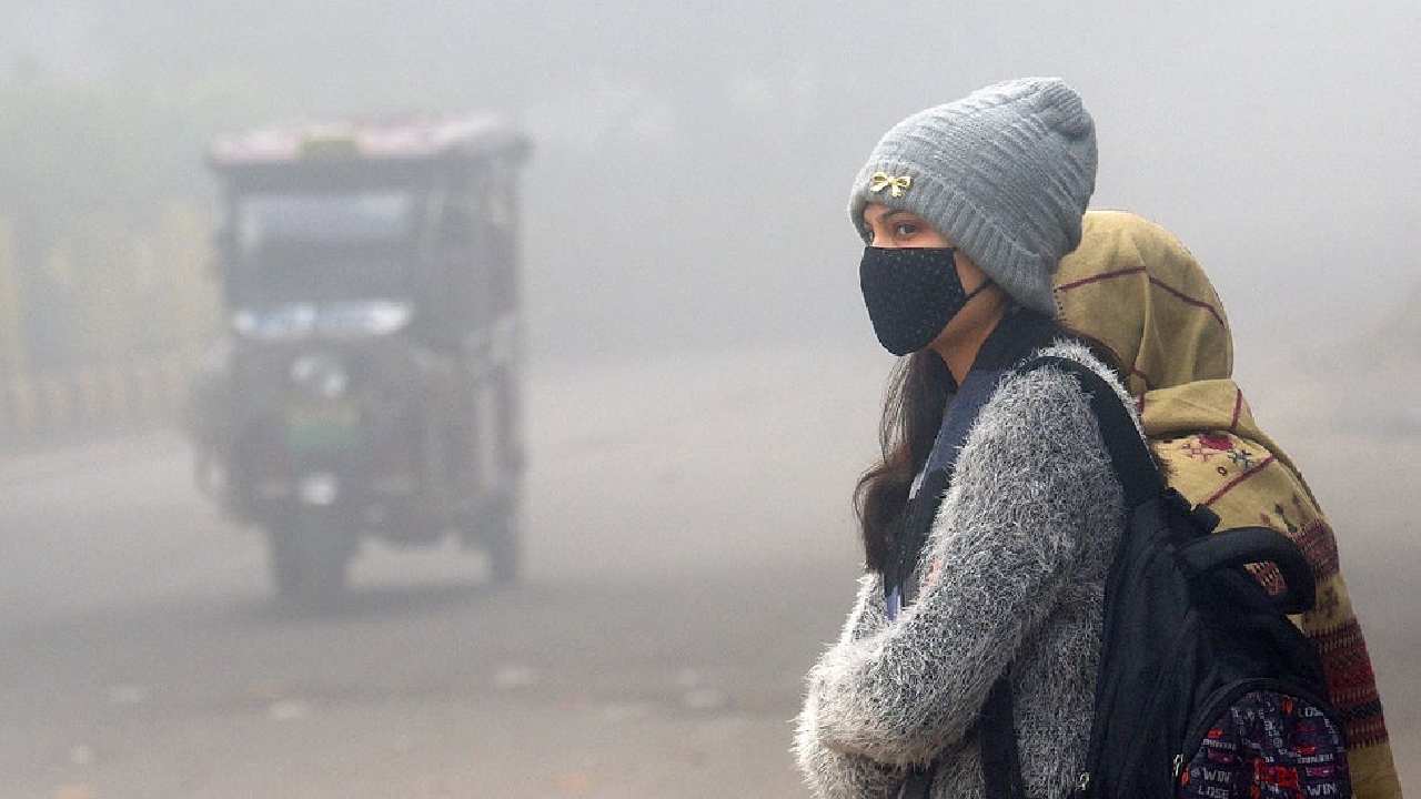 IMD weather predictions heavy rainfall alert with snowfall in some states