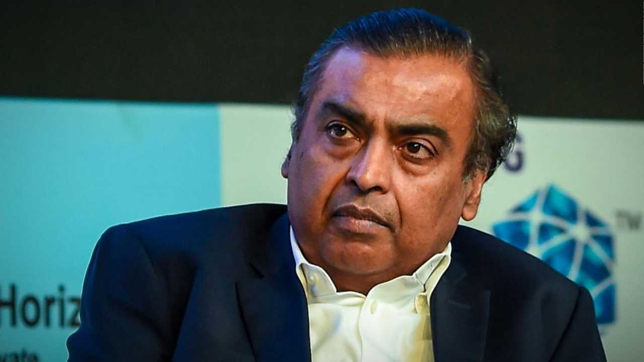 Mukesh Ambani's Reliance Industries Limited Lost More than 67500 Crore in Market Capitalization