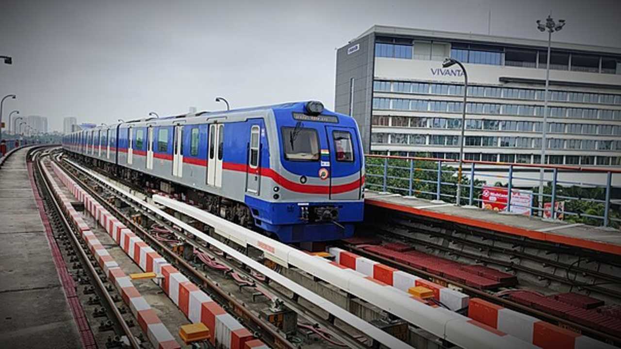 Kolkata Metro issues Notification about East West metro Service Closure for 60 hours